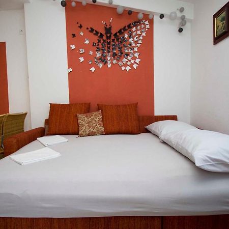 Apartman Mia I Toni Makarska Buitenkant foto